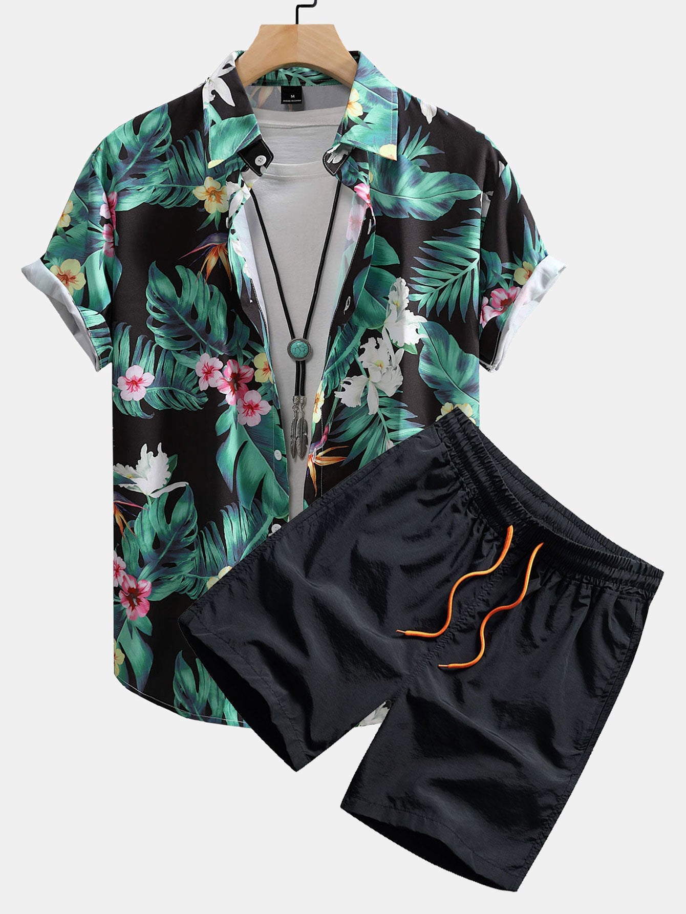 Léo – Chemise Fleurie & Short de Bain