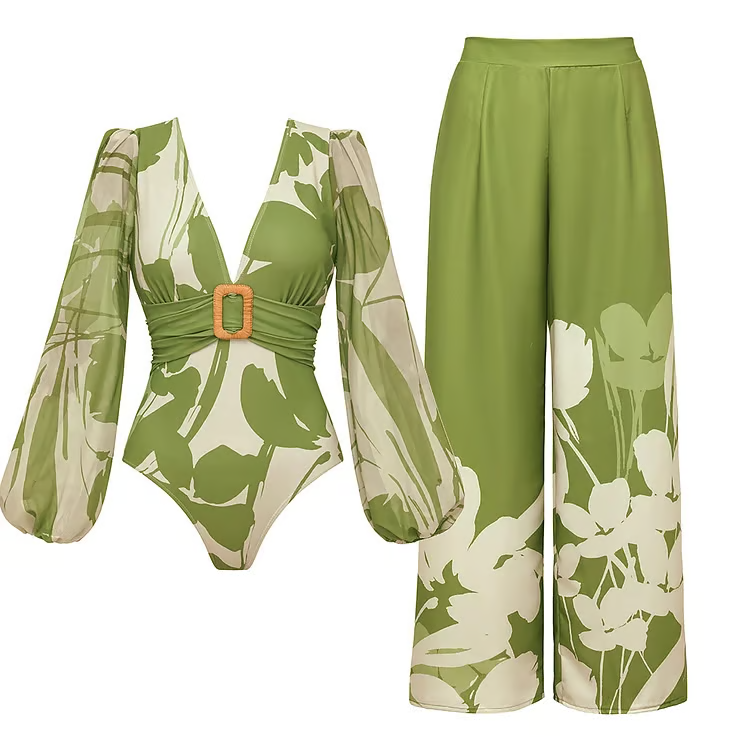 Sophie - Bikini & Robe