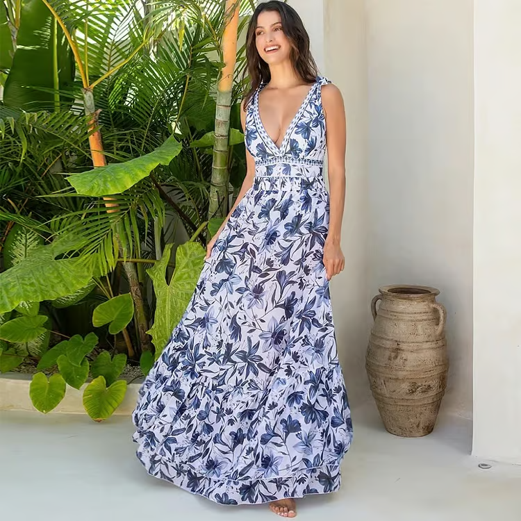 Élise – Bikini &amp; Robe